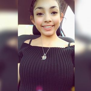 Meet your Posher, Monique